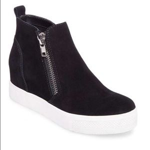 Steve Madden - Wedgie Black Suede